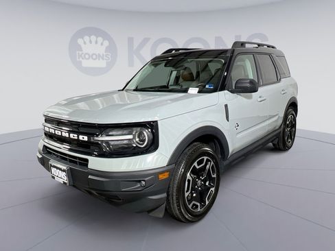 Used 2023 Ford Bronco Sport Outer Banks w/ Tech Package image 1