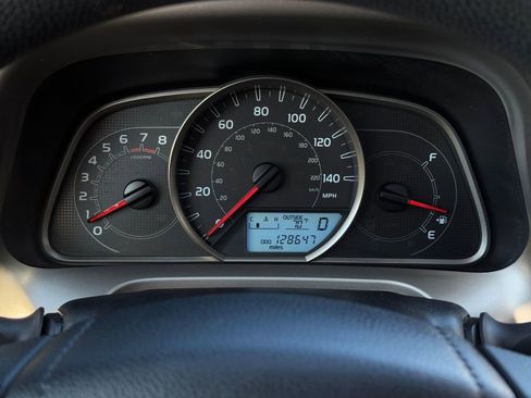 Used 2015 Toyota RAV4 XLE AWD/4WD image 15