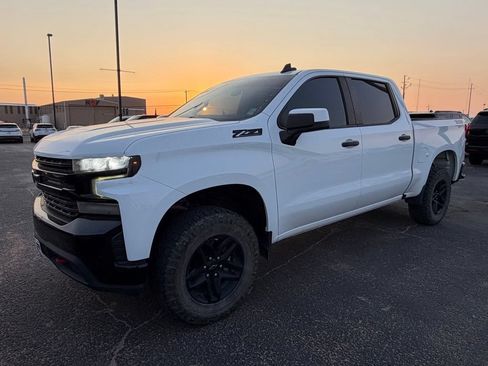 Used 2022 Chevrolet Silverado 1500 Custom Trail Boss w/ Safety Confidence Package AWD/4WD image 1