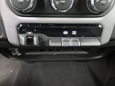 Used 2024 RAM 2500 Big Horn image 27