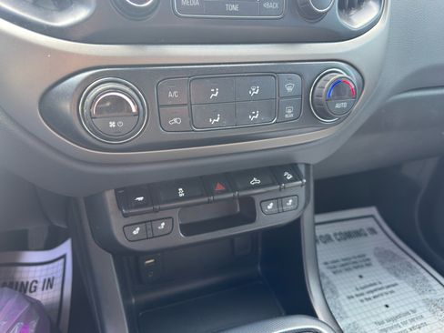 Used 2017 Chevrolet Colorado Z71 image 26