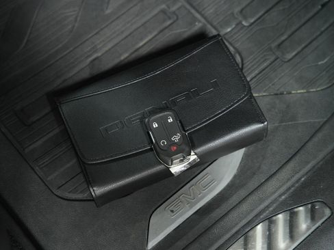 Used 2020 GMC Sierra 1500 Denali w/ Denali Ultimate Package image 46