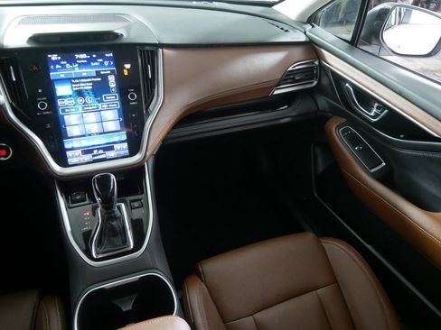 Used 2023 Subaru Outback Touring image 11