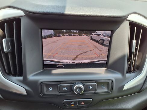 Used 2022 GMC Terrain SLE FWD image 7