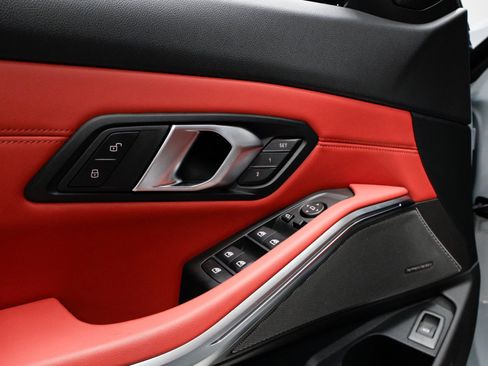 Used 2025 BMW M3 w/ Executive Package image 26