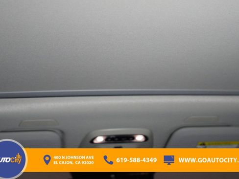 Used 2019 Volvo XC60 T8 Inscription w/ Advanced Package image 18