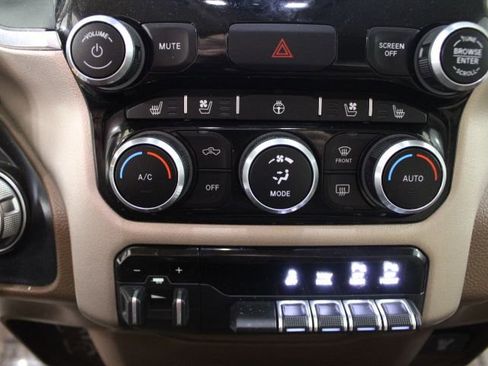 Used 2022 RAM 3500 Laramie image 21