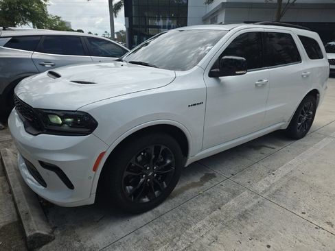 Used 2023 Dodge Durango R/T RWD image 2
