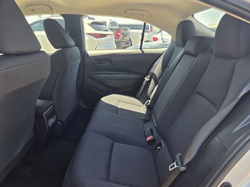 Used 2025 Toyota Corolla LE FWD image 27