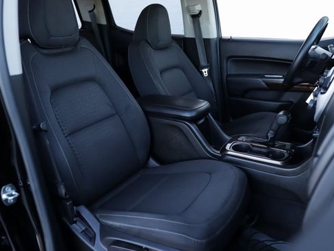 Used 2016 GMC Canyon SLE w/ Nightfall Edition image 29