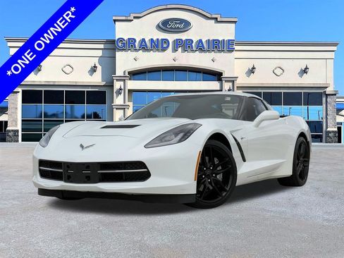 Used 2019 Chevrolet Corvette Stingray Coupe w/ 1LT RWD image 1