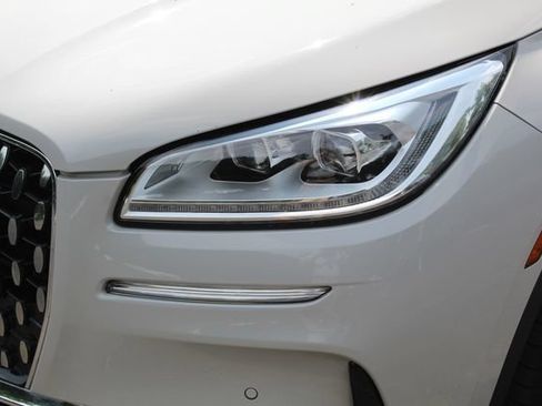 Used 2023 Lincoln Corsair Reserve w/ Equipment Group 201A FWD image 11