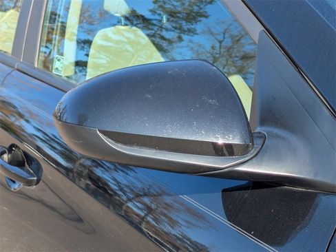 Used 2019 Hyundai Elantra SEL image 10