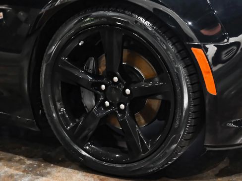 Used 2018 Chevrolet Camaro SS image 40