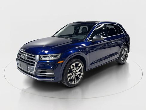 Used 2018 Audi SQ5 Premium Plus w/ Navigation Package image 17