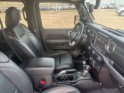 Used 2022 Jeep Gladiator Overland w/ Popular Equipment Package image 13