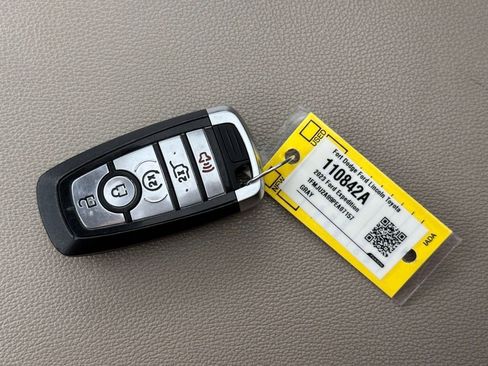 Used 2023 Ford Expedition Limited image 42