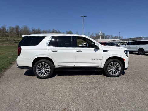 Used 2024 GMC Yukon Denali w/ Denali Reserve Package AWD/4WD image 6