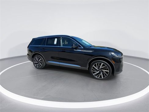 New 2025 Lincoln Aviator Reserve w/ Equipment Group 201A image 2