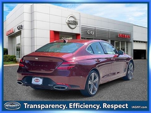 Used 2025 Genesis G70 2.5T w/ Sport Prestige Package image 6