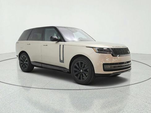 Used 2023 Land Rover Range Rover SE AWD/4WD image 3