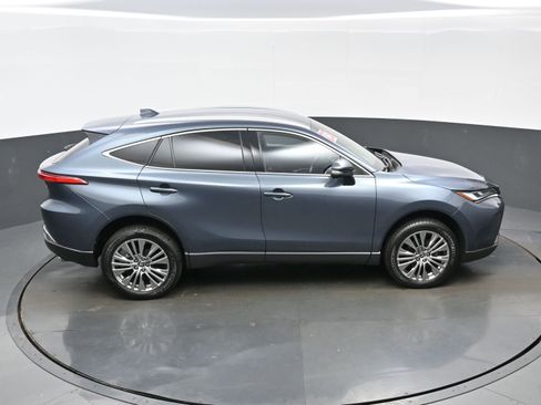 Used 2023 Toyota Venza XLE AWD/4WD image 42