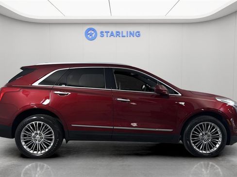 Used 2018 Cadillac XT5 Luxury w/ Driver Awareness Package image 11