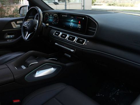 Used 2022 Mercedes-Benz GLS 450 4MATIC image 31