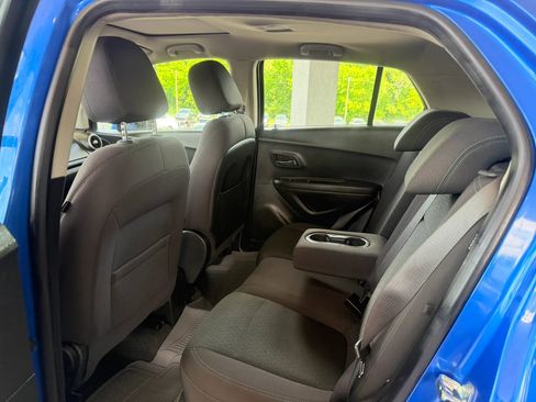 Used 2016 Chevrolet Trax LS FWD image 19