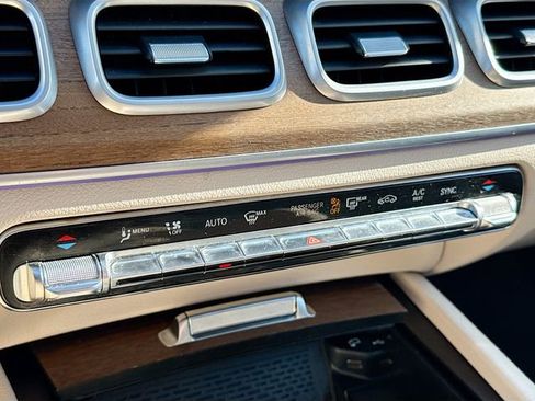 Used 2020 Mercedes-Benz GLE 350 4MATIC image 16