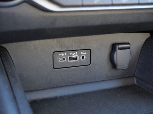 Used 2025 Nissan Altima 2.5 SV FWD image 30