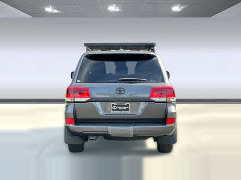 Used 2020 Toyota Land Cruiser w/ Carpet Mat Package image 10
