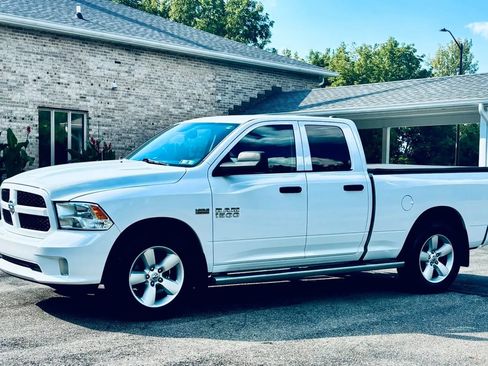 Used 2014 RAM 1500 Express AWD/4WD image 9