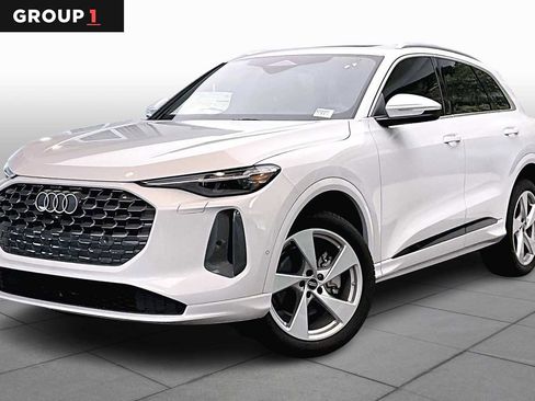 Used 2025 Audi Q5 Premium Plus image 1