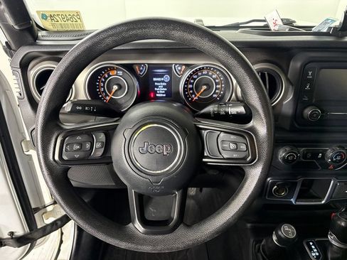 Used 2018 Jeep Wrangler Unlimited Sport AWD/4WD image 25