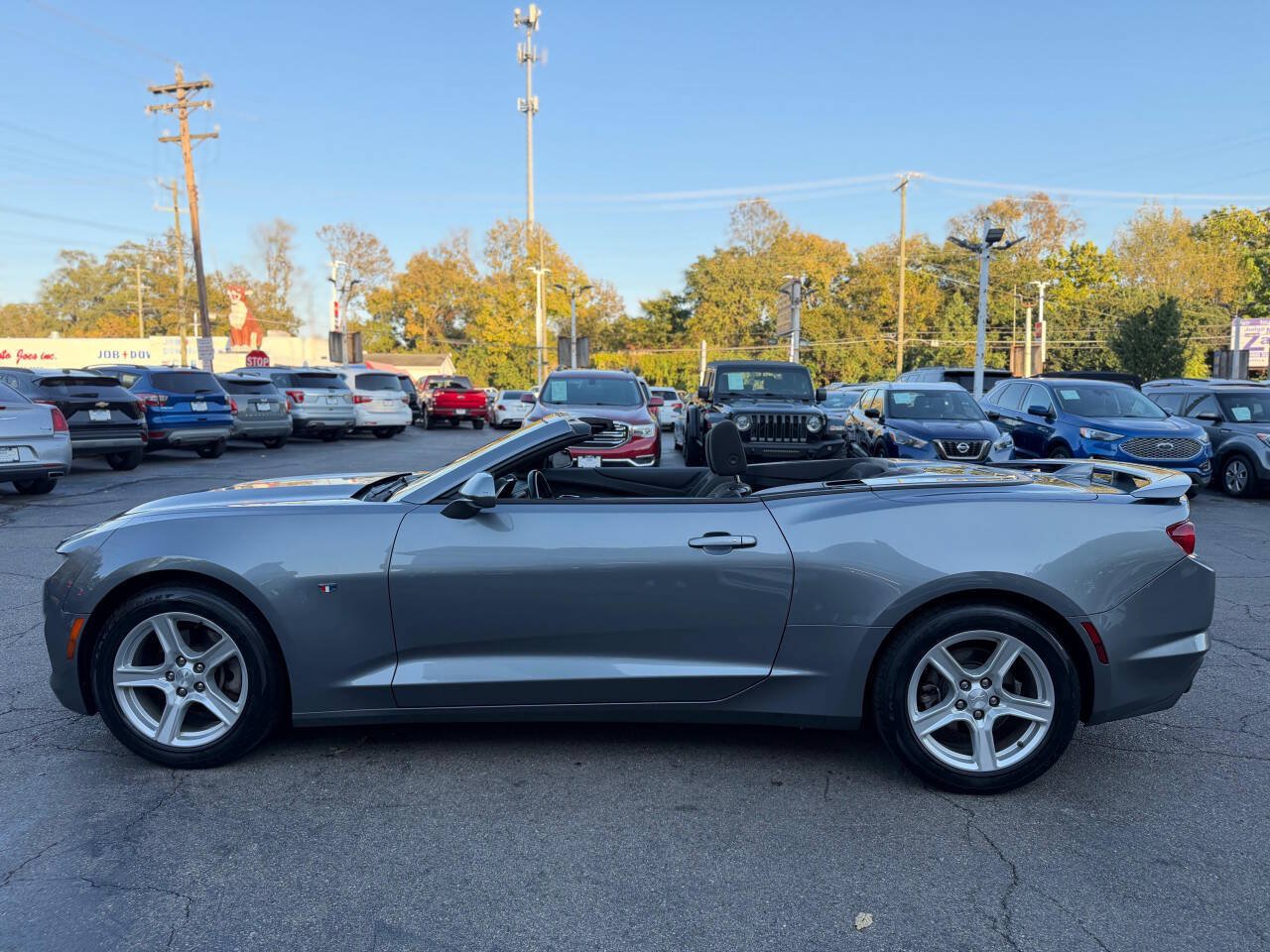 Used 2020 Chevrolet Camaro LT RWD image 14