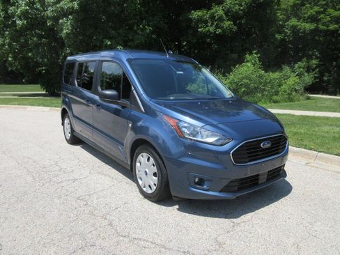 Used 2022 Ford Transit Connect XLT FWD image 2