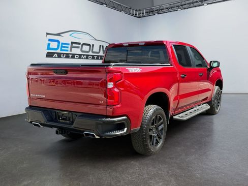 Used 2025 Chevrolet Silverado 1500 LT Trail Boss w/ Convenience Package II AWD/4WD image 3