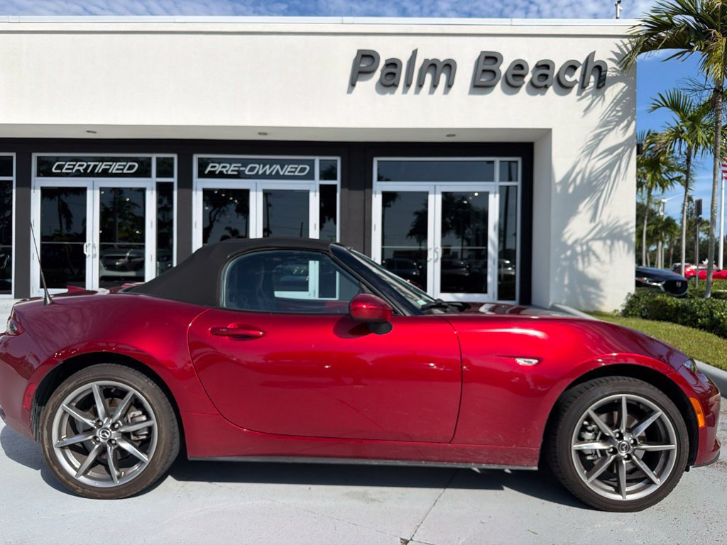 Used 2023 MAZDA MX-5 Miata Grand Touring w/ Weather Package RWD image 8