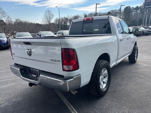Used 2017 RAM 1500 Classic SLT image 3