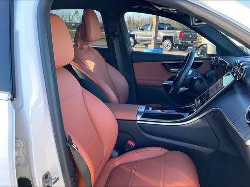 Used 2024 Mercedes-Benz GLC 300 image 30