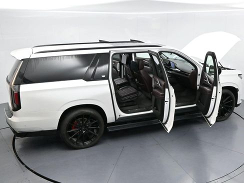 Used 2021 Cadillac Escalade ESV Sport Platinum AWD/4WD image 45