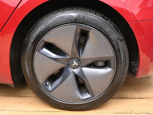 Used 2018 Tesla Model 3 Long Range AWD/4WD image 11