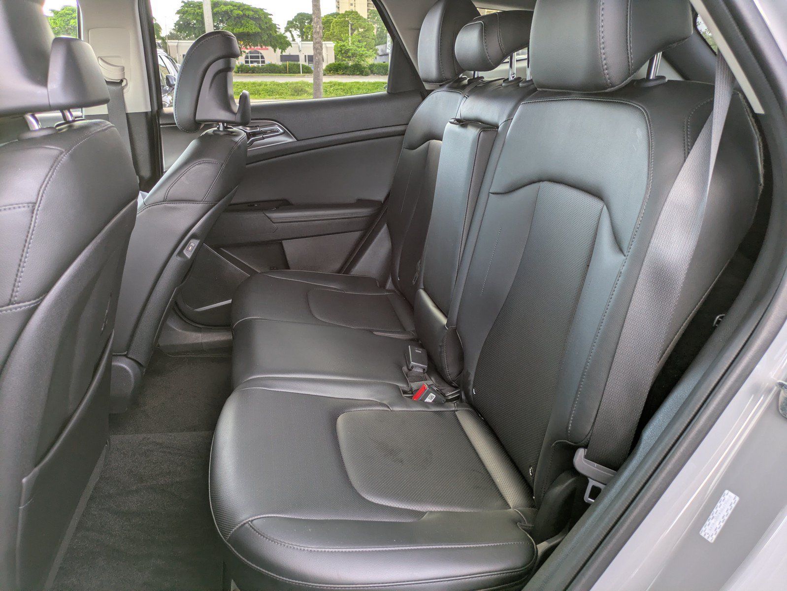 Certified 2025 Kia Sportage SX FWD image 12
