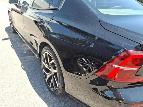 Used 2020 Volvo S60 T5 Momentum w/ Protection Package FWD image 18