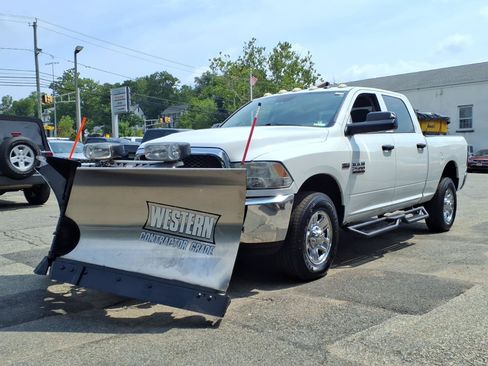 Certified 2016 RAM 2500 Tradesman w/ Chrome Appearance Group AWD/4WD image 3
