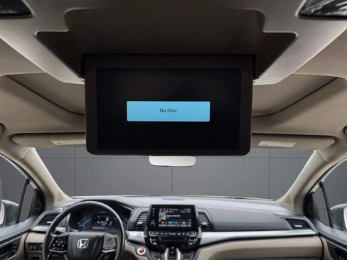 Used 2018 Honda Odyssey Touring image 28