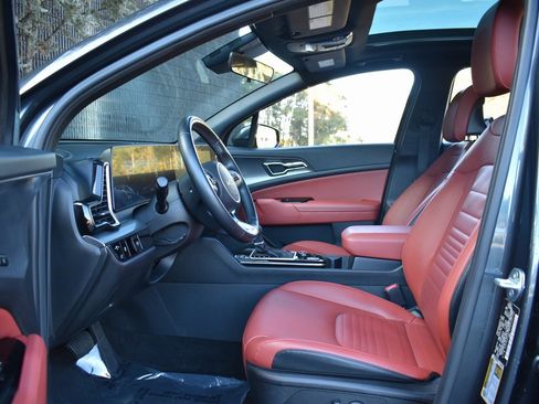 Used 2023 Kia Sportage SX image 27