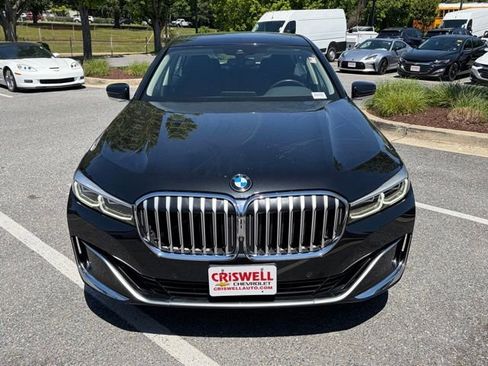 Used 2022 BMW 740i xDrive AWD/4WD image 10