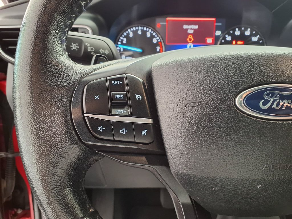 Used 2020 Ford Explorer XLT w/ Equipment Group 202A AWD/4WD image 5
